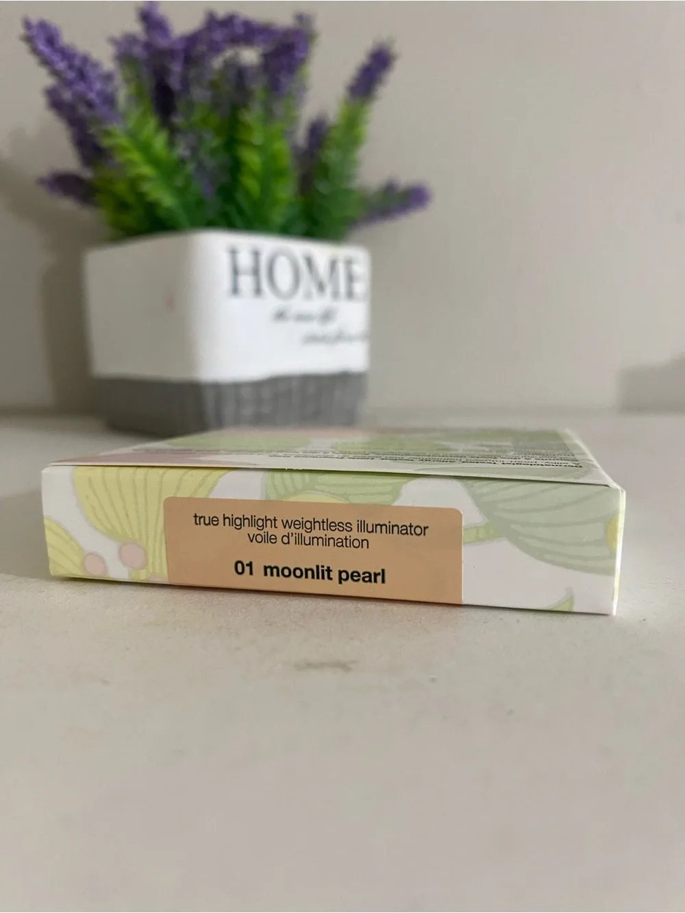 01 Moonlit Pearl, Clinique True Highlight Weightless Illuminator, Full Size, 8 g